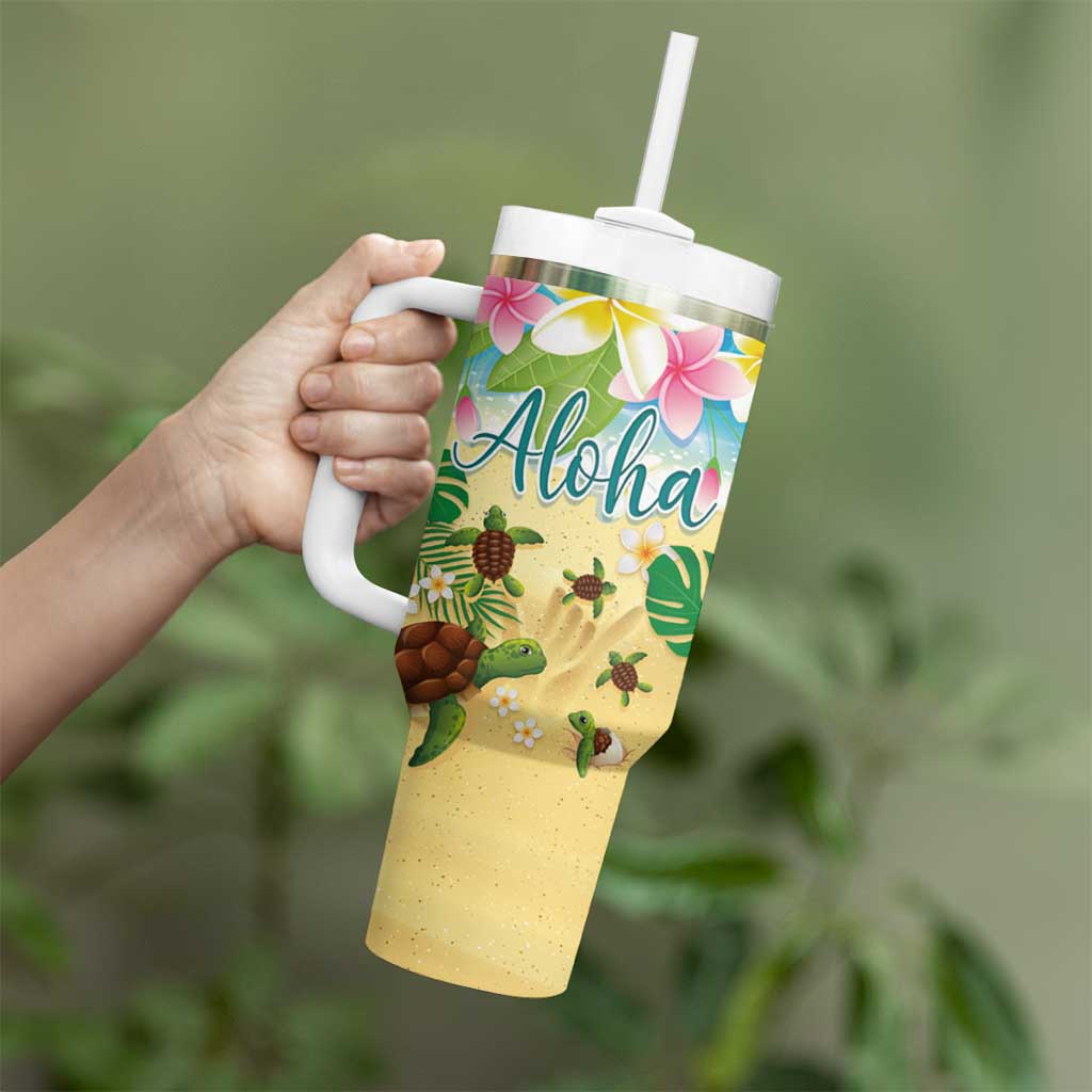 Hawaii Aloha Turtle Family on The Beach with Colorful Tropical Flowers Tumbler With Handle
