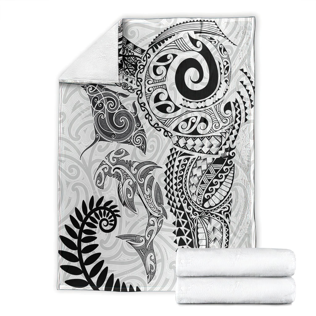 Aotearoa Maori Sea Animals Tribal Blanket Manta Ray and Shark Moko Pattern White Color