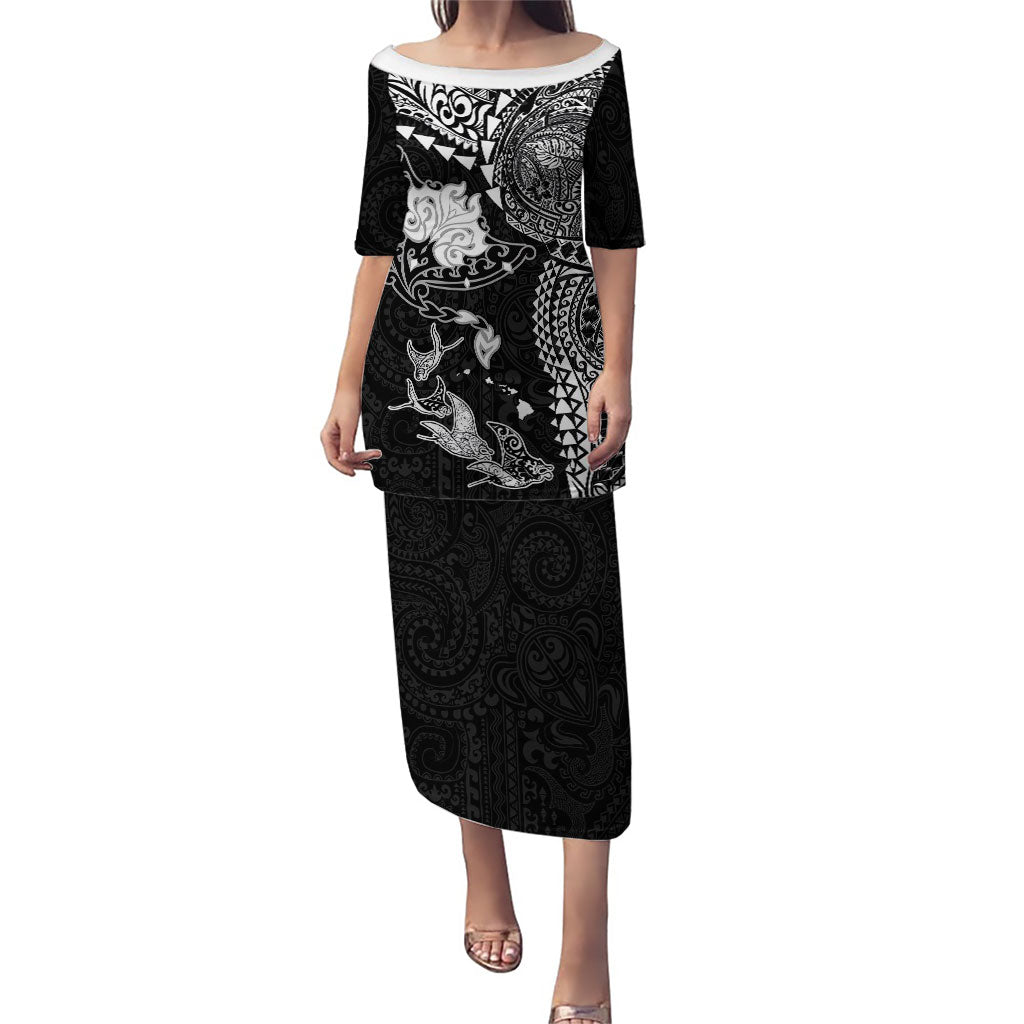 Hawaiian Manta Ray Tribal Family Matching Puletasi and Hawaiian Shirt Polynesian Art Motifs Black Color LT03 Mom's Dress Black - Polynesian Pride