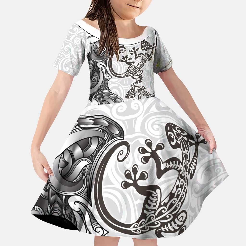 New Zealand Gecko Maori Art Tattoo Family Matching Puletasi and Hawaiian Shirt White Color LT03 Daughter's Dress White - Polynesian Pride