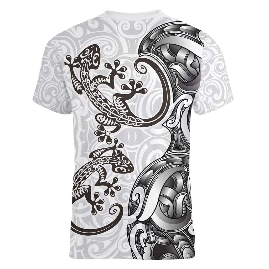New Zealand Gecko Maori Art Tattoo Women V-Neck T-Shirt White Color