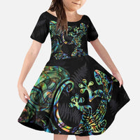 New Zealand Gecko Maori Art Tattoo Family Matching Long Sleeve Bodycon Dress and Hawaiian Shirt Silver Fern and Paua Shell Mode LT03 Daughter's Dress Black - Polynesian Pride