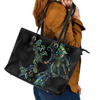 New Zealand Gecko Maori Art Tattoo Leather Tote Bag Silver Fern and Paua Shell Mode