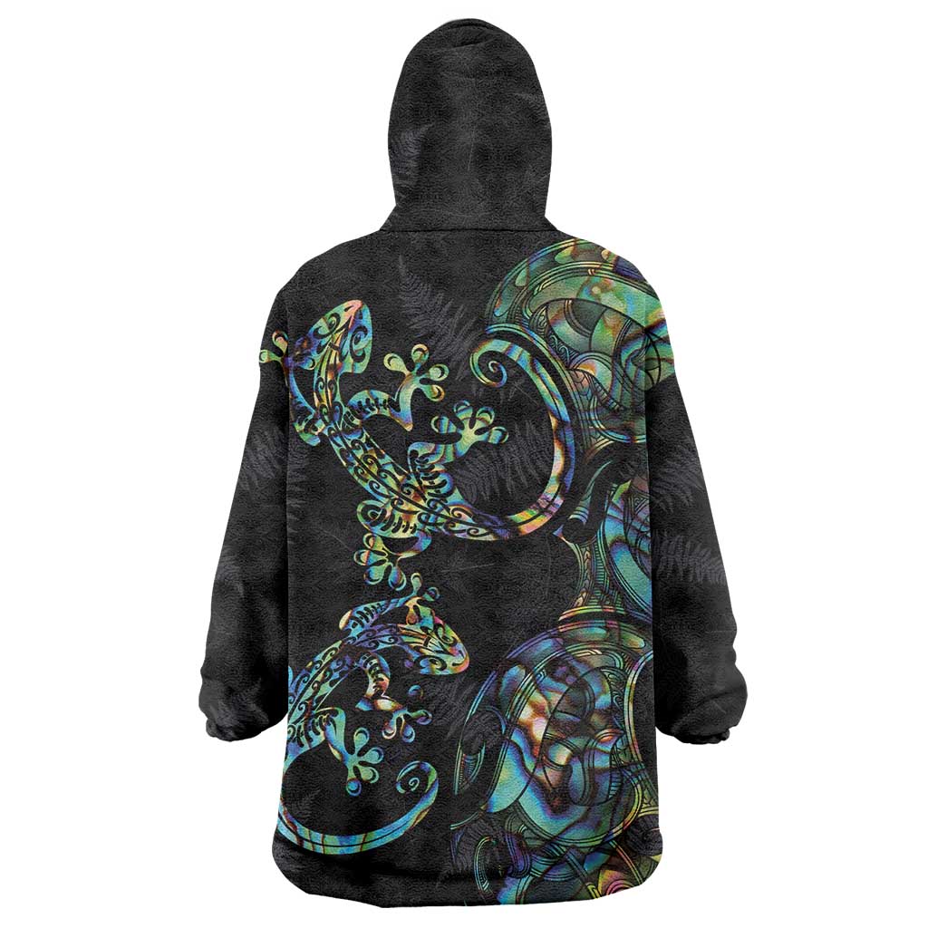 New Zealand Gecko Maori Art Tattoo Wearable Blanket Hoodie Silver Fern and Paua Shell Mode LT03 - Polynesian Pride