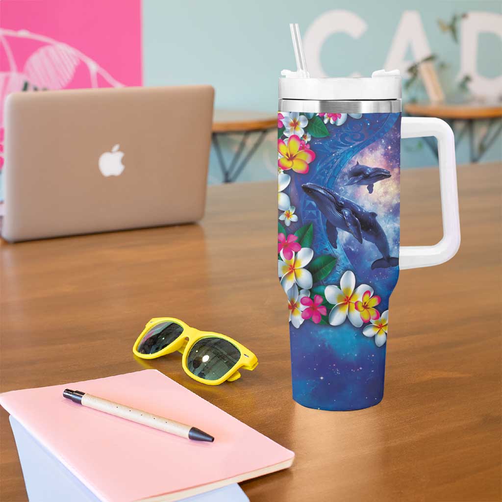 Hawaiian Lei Day Plumeria Humpback Whales Tumbler With Handle Polynesian Art Vibrant Starry Nebula Style