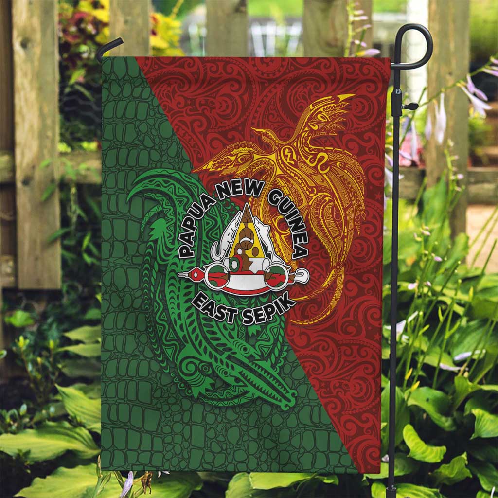 Papua New Guinea East Sepik Province Garden Flag Tribal Crocodile Birds of Paradise Melanesian Tattoo LT03 Garden Flag Green - Polynesian Pride