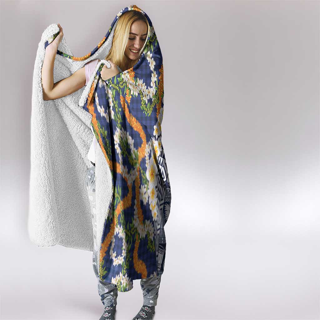 Hawaiian Plumeria Lei Hooded Blanket Kakau Motifs and Palaka Half Style Blue Color - Polynesian Pride