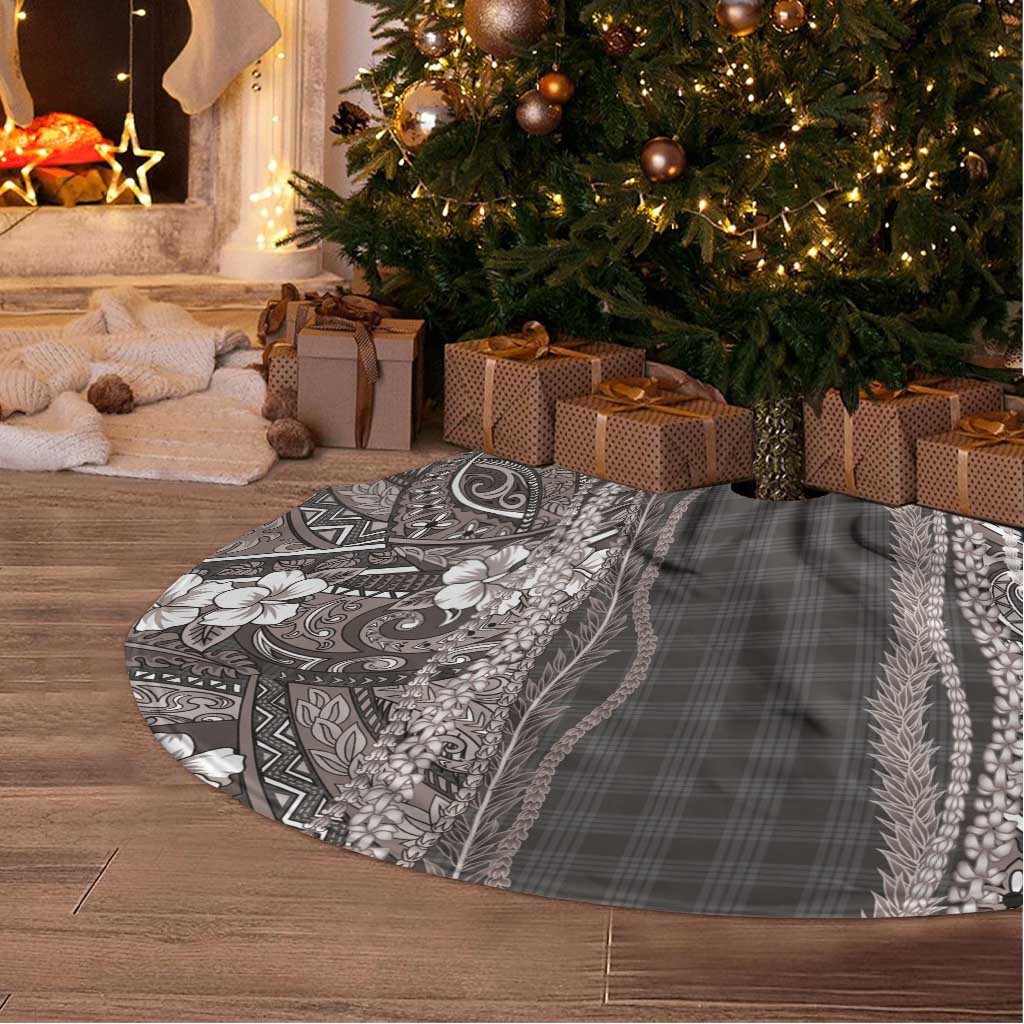 Hawaiian Art Flower Tribal with Lei Tree Skirt Palaka Pattern Grayscale - Polynesian Pride