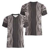 Hawaiian Art Flower Tribal with Lei Women V-Neck T-Shirt Palaka Pattern Grayscale - Polynesian Pride