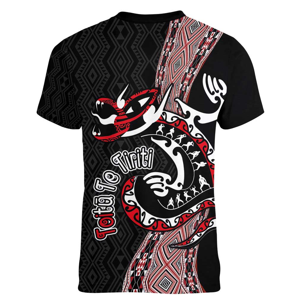 Aotearoa Toitu Te Tiriti Taniko Women V-Neck T-Shirt Maori Taniwha Haka - Honour the Treaty