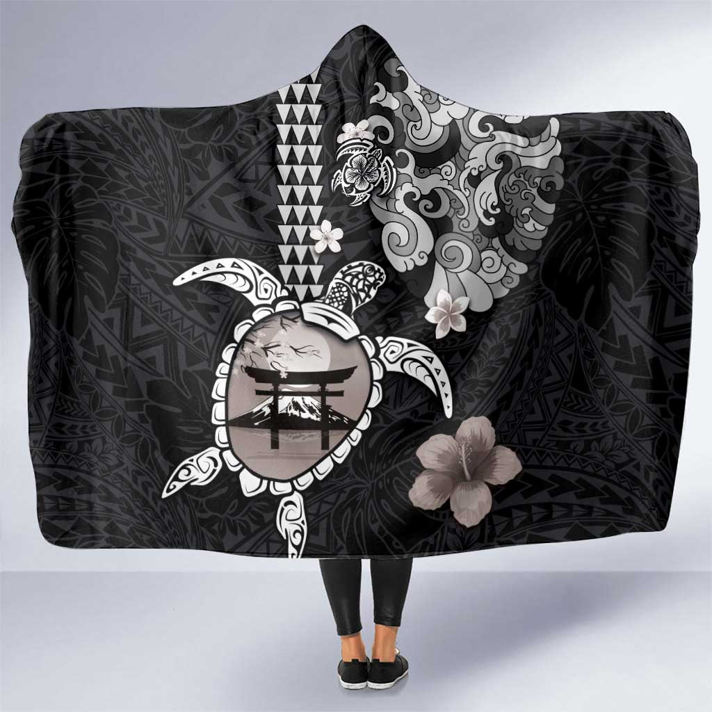 Hawaiian and Japanese Together Hooded Blanket Japanese Culture and Turtle Kakau Tattoo Black Color LT03 One Size Black - Polynesian Pride