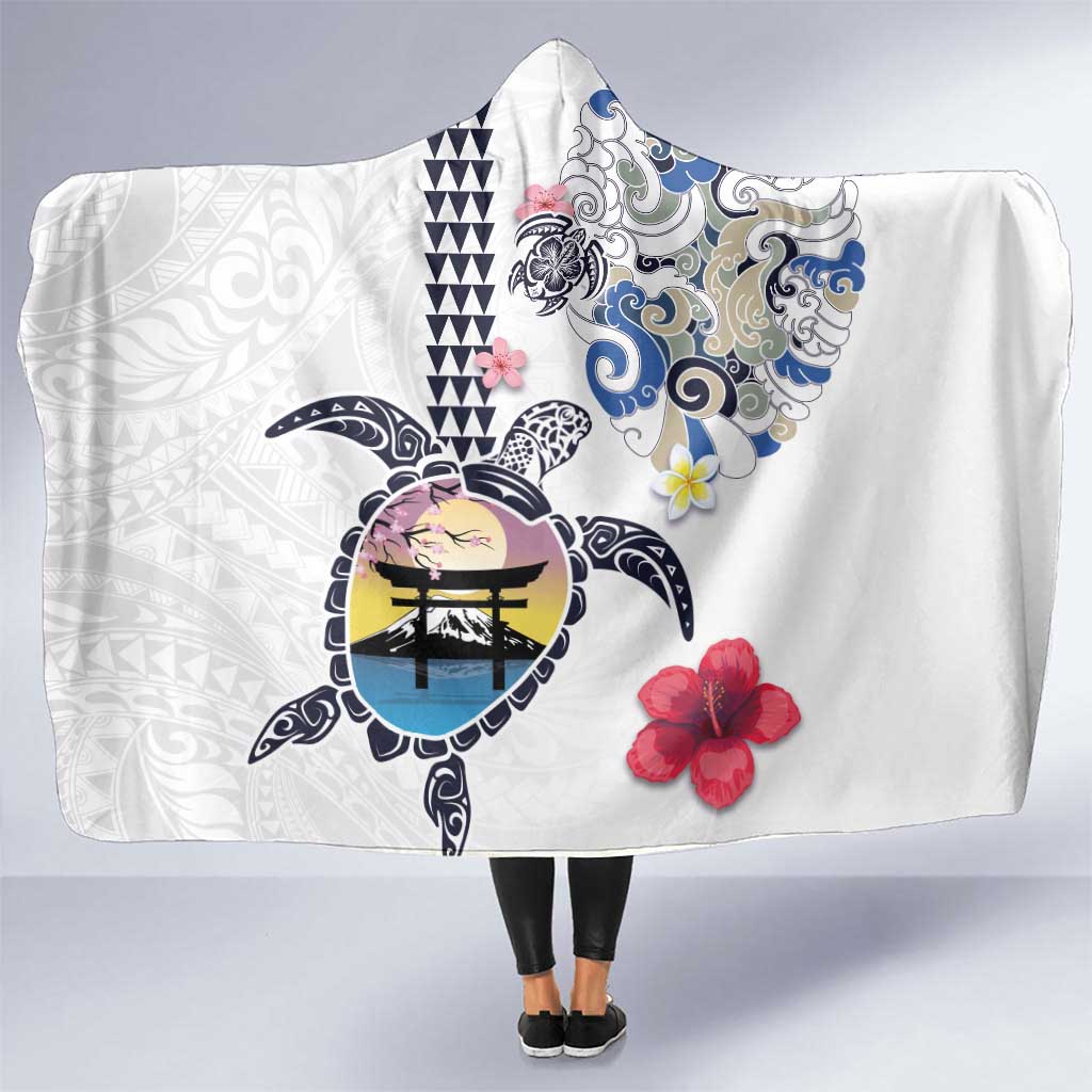 Hawaiian and Japanese Together Hooded Blanket Japanese Culture and Turtle Kakau Tattoo White Color LT03 One Size White - Polynesian Pride