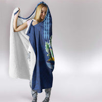 Hawaiian Mele Kalikimaka Hooded Blanket Funny Santa on Whale Island with Kakau Tattoos - Polynesian Pride