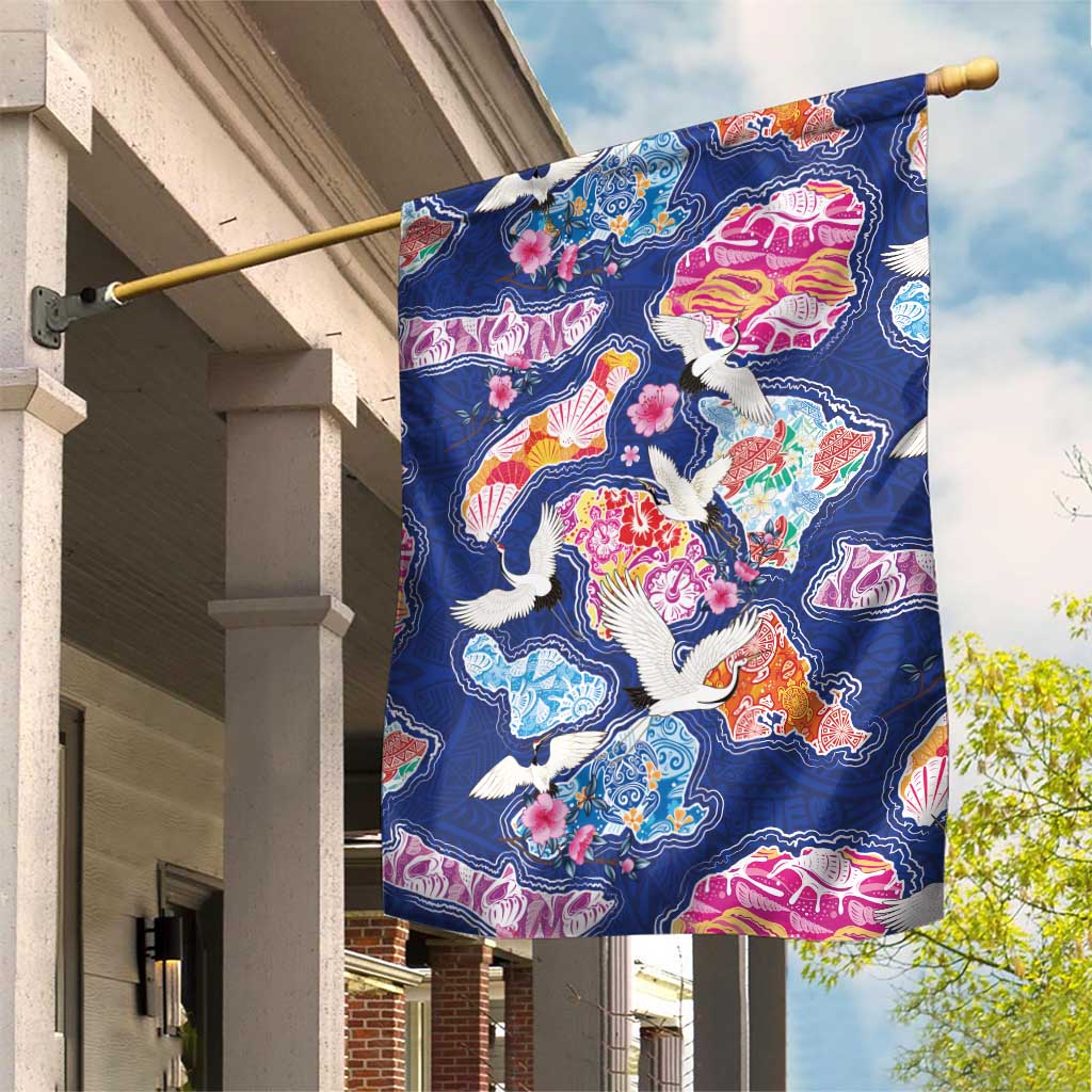 Hawaiian and Japanese Culture Together Garden Flag Hawaiian Archipelago Shape Sea Animals