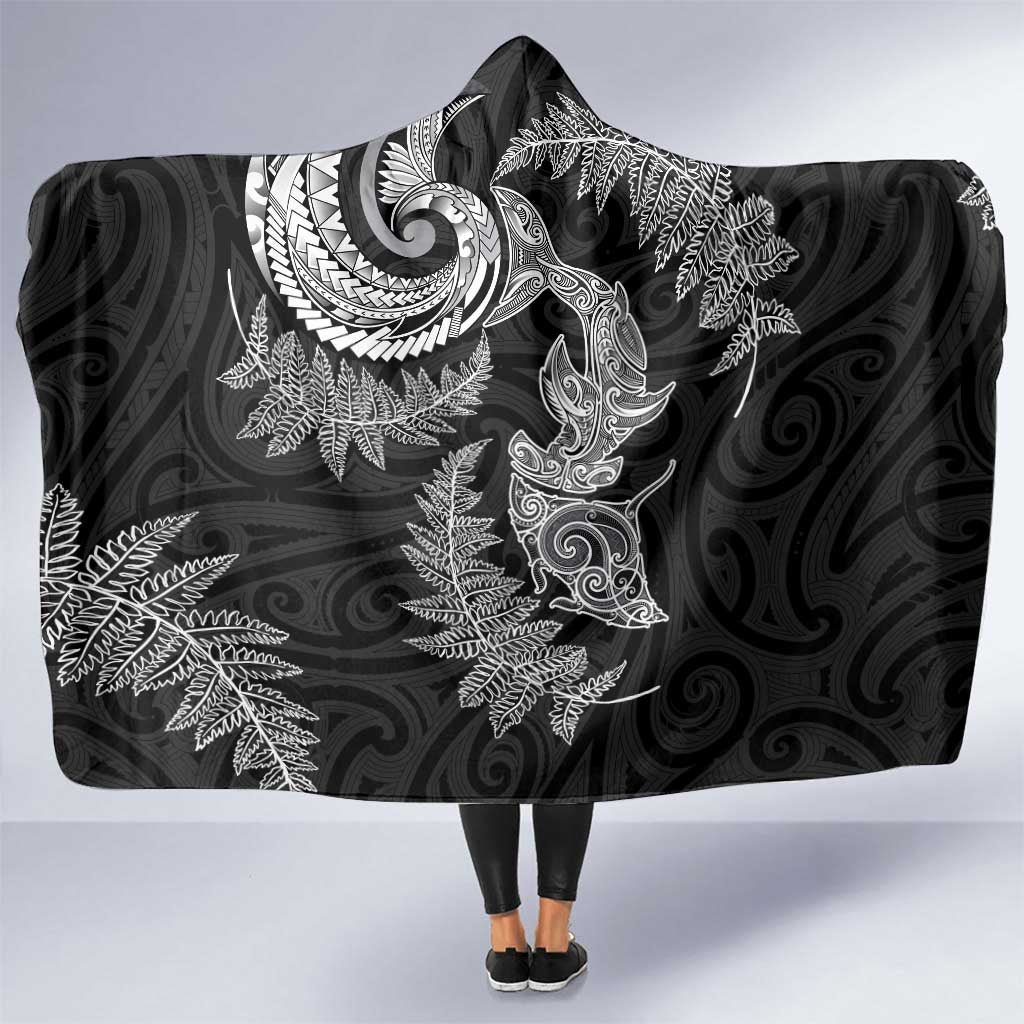 New Zealand Sea Animals with Maori Tribal Tattoo Hooded Blanket Shark Manta Ray with Silver Fern Black LT03 One Size Black - Polynesian Pride