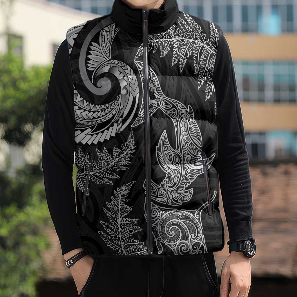 New Zealand Sea Animals with Maori Tribal Tattoo Sleeveless Puffer Jacket Shark Manta Ray with Silver Fern Black LT03 - Polynesian Pride