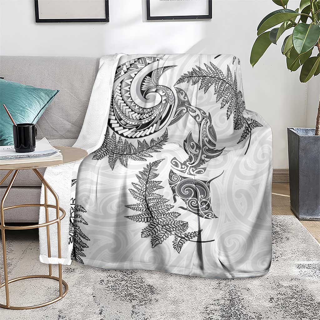 New Zealand Sea Animals with Maori Tribal Tattoo Blanket Shark Manta Ray with Silver Fern White LT03 - Polynesian Pride