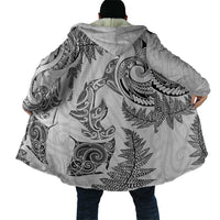 New Zealand Sea Animals with Maori Tribal Tattoo Cloak Shark Manta Ray with Silver Fern White LT03 - Polynesian Pride