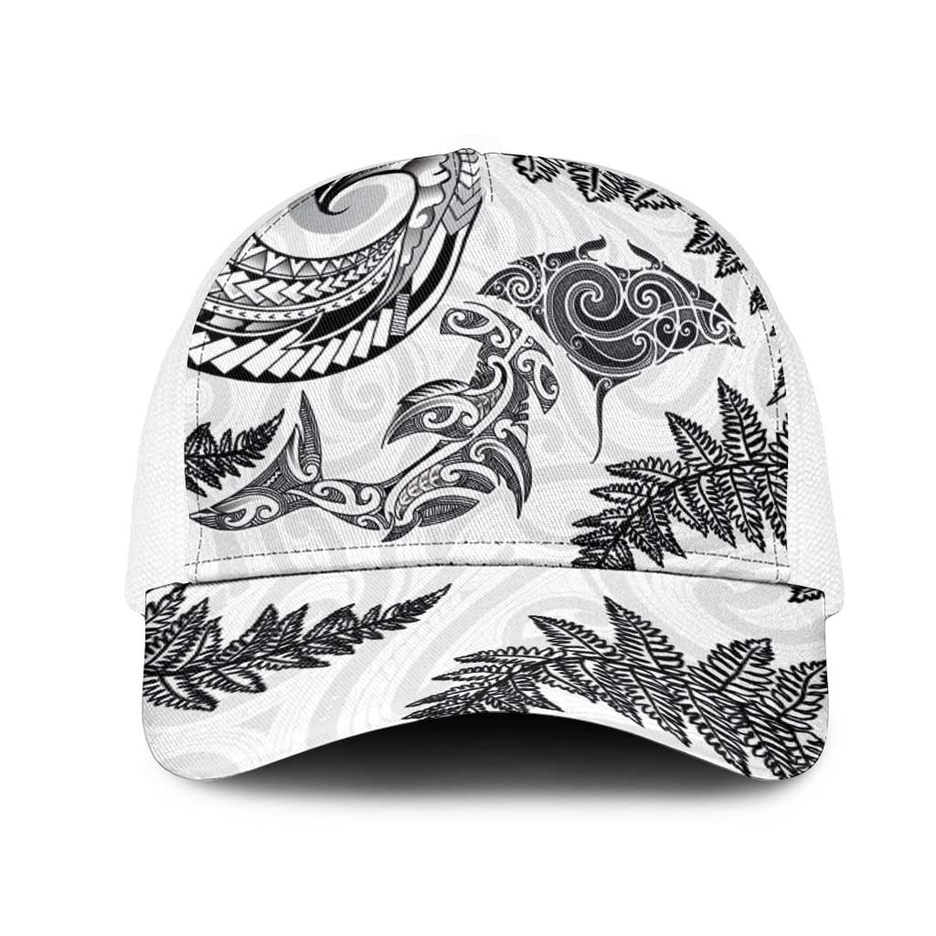 New Zealand Sea Animals with Maori Tribal Tattoo Mesh Trucker Cap Shark Manta Ray with Silver Fern White LT03 One Size White White - Polynesian Pride