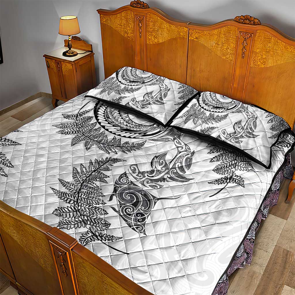 New Zealand Sea Animals with Maori Tribal Tattoo Quilt Bed Set Shark Manta Ray with Silver Fern White LT03 - Polynesian Pride