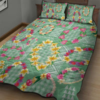 Hawaiian Leis Quilt Bed Set Kakau Tattoos and Palaka Pastel Green Color