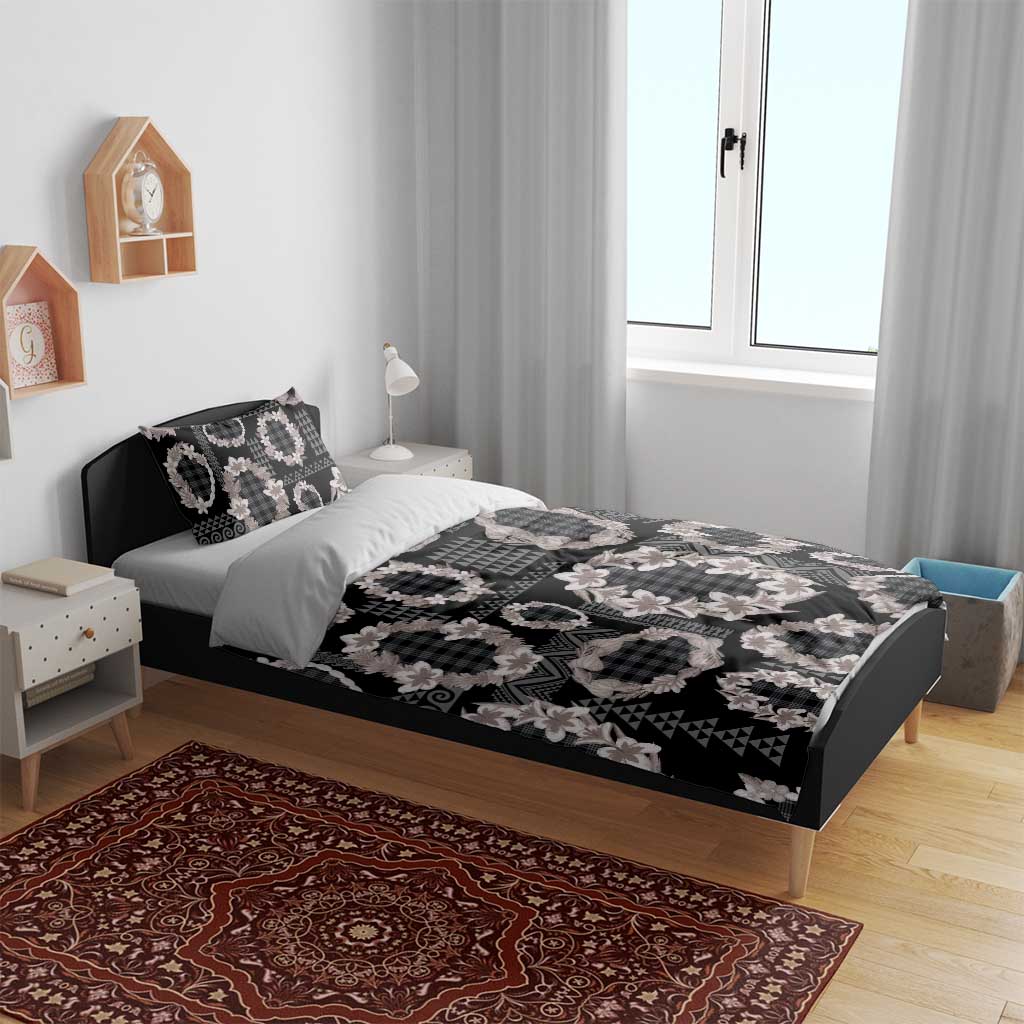 Hawaiian Leis Bedding Set Kakau Tattoos and Palaka Pastel Grayscale