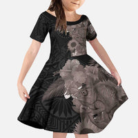 Hawaiian Tropical Plants and Chameleon Family Matching Summer Maxi Dress and Hawaiian Shirt Polynesian Art Grayscale LT03 Daughter's Dress Black - Polynesian Pride
