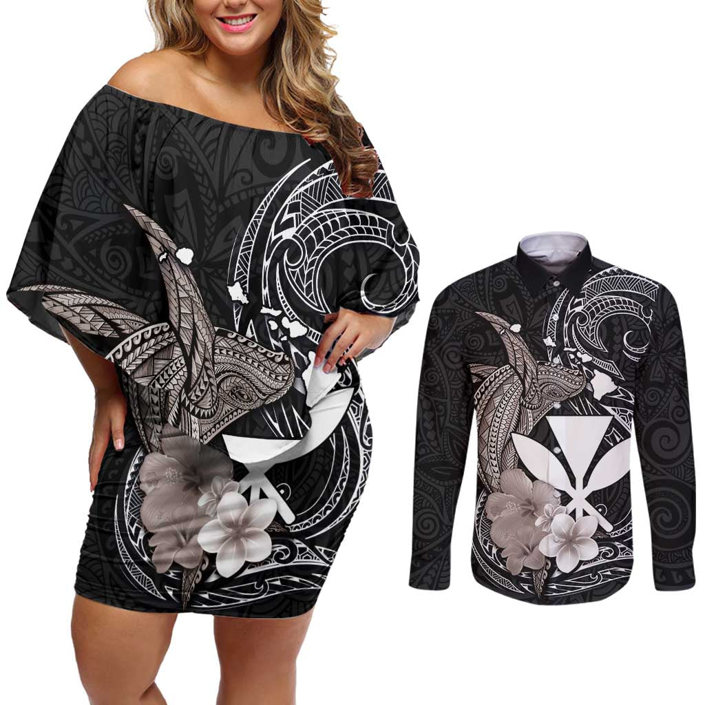 Hawaiian Whale and Kanaka Maoli Symbol Couples Matching Off Shoulder Short Dress and Long Sleeve Button Shirt Hibiscus with Hawaii Map and Polynesian Tattoo Grayscale Color LT03 Black - Polynesian Pride