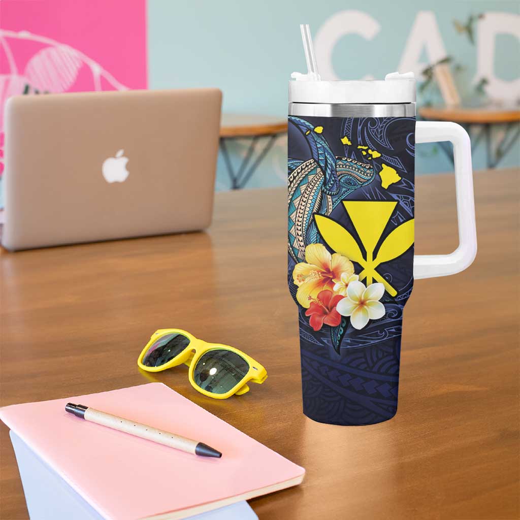 Hawaiian Whale and Kanaka Maoli Symbol Tumbler With Handle Hibiscus with Hawaii Map and Polynesian Tattoo Deep Sea Color LT03 - Polynesian Pride