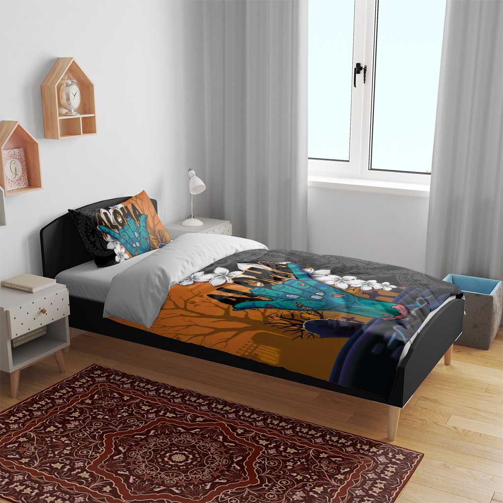 Hawaiian Halloween Bedding Set Horror Shaka Hand with Plumeria and Polynesian Tattoo Autumn Color