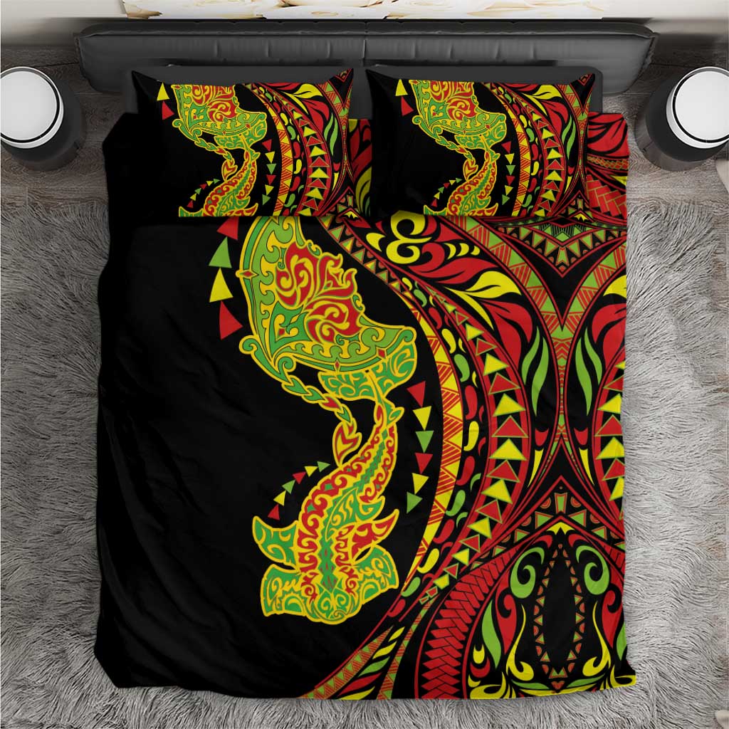 Hawaiian Manta Ray and Hammerhead Shark Tribal Tattoo Bedding Set with Polynesian Tribal Pattern Kanaka Maoli Flag Color