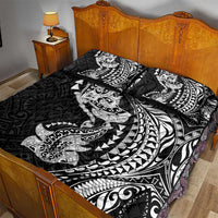 Hawaiian Manta Ray and Hammerhead Shark Tribal Tattoo Quilt Bed Set with Polynesian Tribal Pattern Black-White Color