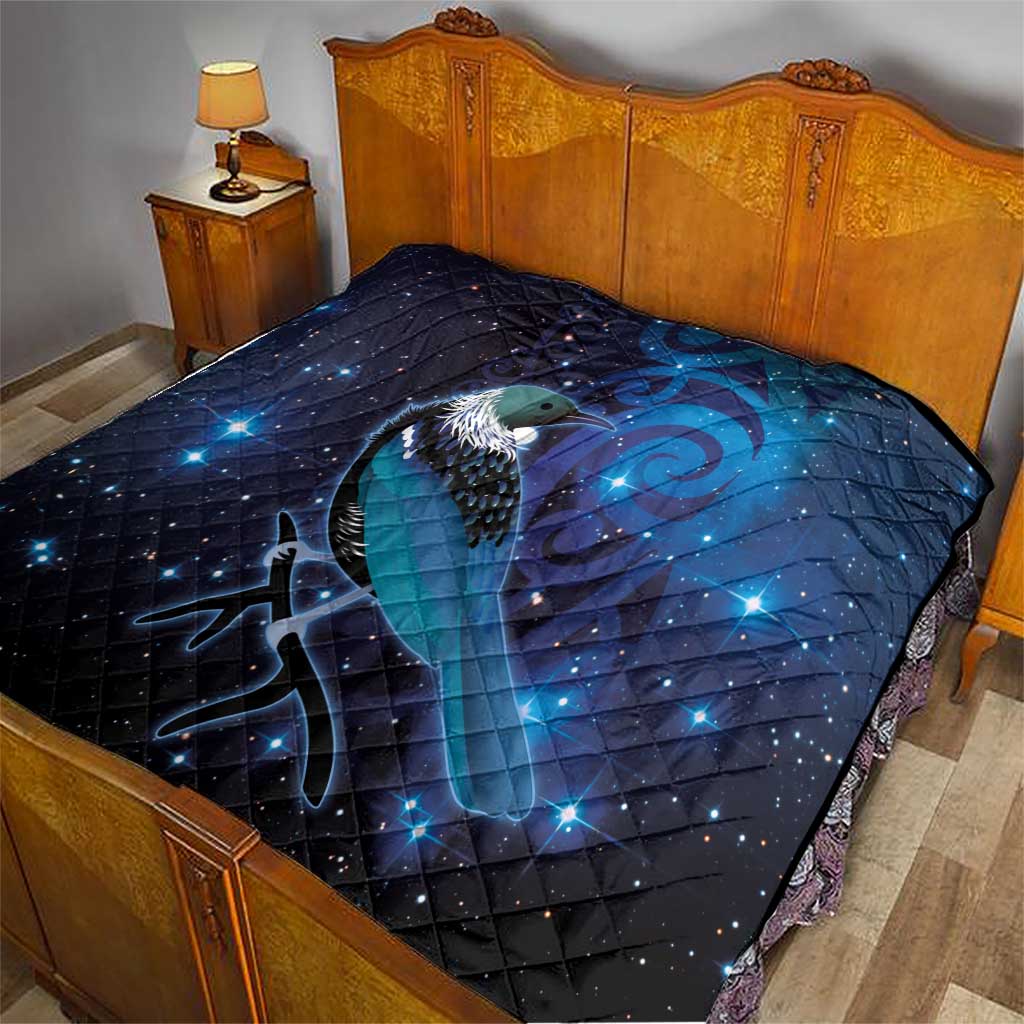 New Zealand Tui Bird Quilt The Pleiades Star Cluster and Koru Tribal Tattoo Galaxy Vibe LT03 - Polynesian Pride