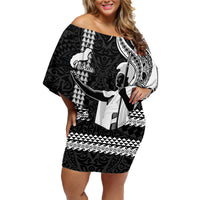 Custom Hawaii Niihau Island Family Matching Off Shoulder Short Dress and Hawaiian Shirt Hawaiian King and Kakau Symbols Abstract Shoulder Tattoo LT03 Mom's Dress Black - Polynesian Pride