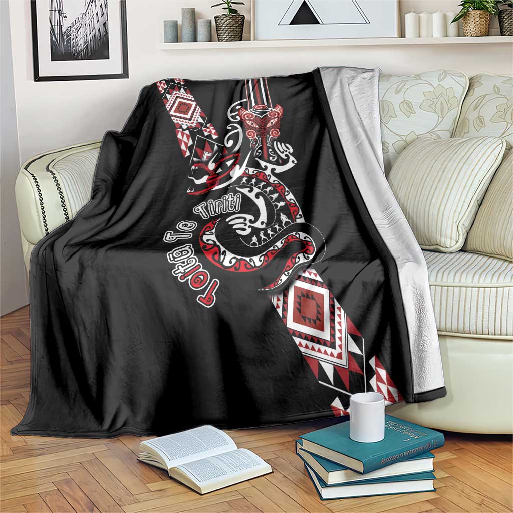 Aotearoa Toitu Te Tiriti-Honour the Treaty Blanket Maori Taniwha Haka with Taniko and Tukutuku LT03 Black - Polynesian Pride