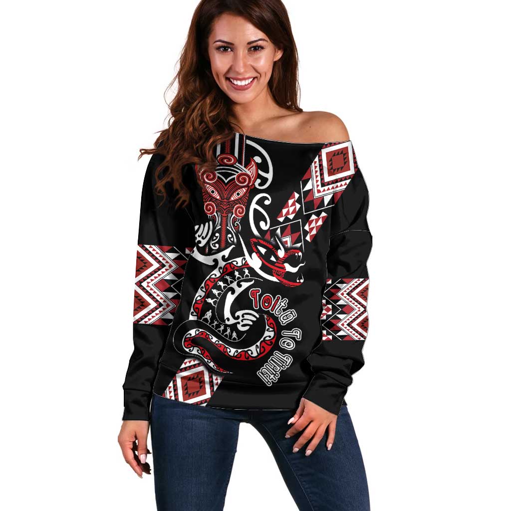 Aotearoa Toitu Te Tiriti-Honour the Treaty Off Shoulder Sweater Maori Taniwha Haka with Taniko and Tukutuku LT03 Women Black - Polynesian Pride