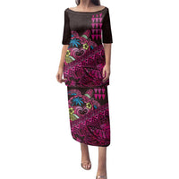 Hawaiian Abstract Sea Turtle Family Matching Puletasi and Hawaiian Shirt Polynesian Tapa Art and Kakau Tattoo Pink WaterColor LT03 Mom's Dress Black - Polynesian Pride