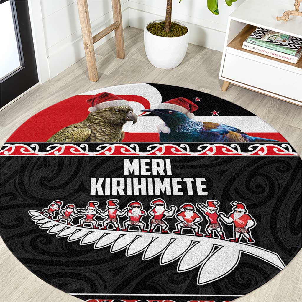 New Zealand Meri Kirihimete Round Carpet Christmas Tui Bird and Kea Bird - Haka Santa with Maori Koru Art Pattern LT03 Black - Polynesian Pride