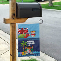 Fiji Marau na Kerisimasi Garden Flag Christmas Collared Lory - Fiji Emblems and Xmas Palm Tree Tapa Art Pattern