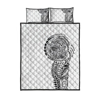 Hawaiian Traditional Tattoos Quilt Bed Set Kakau Tribal Tropical Plant Motif White Color