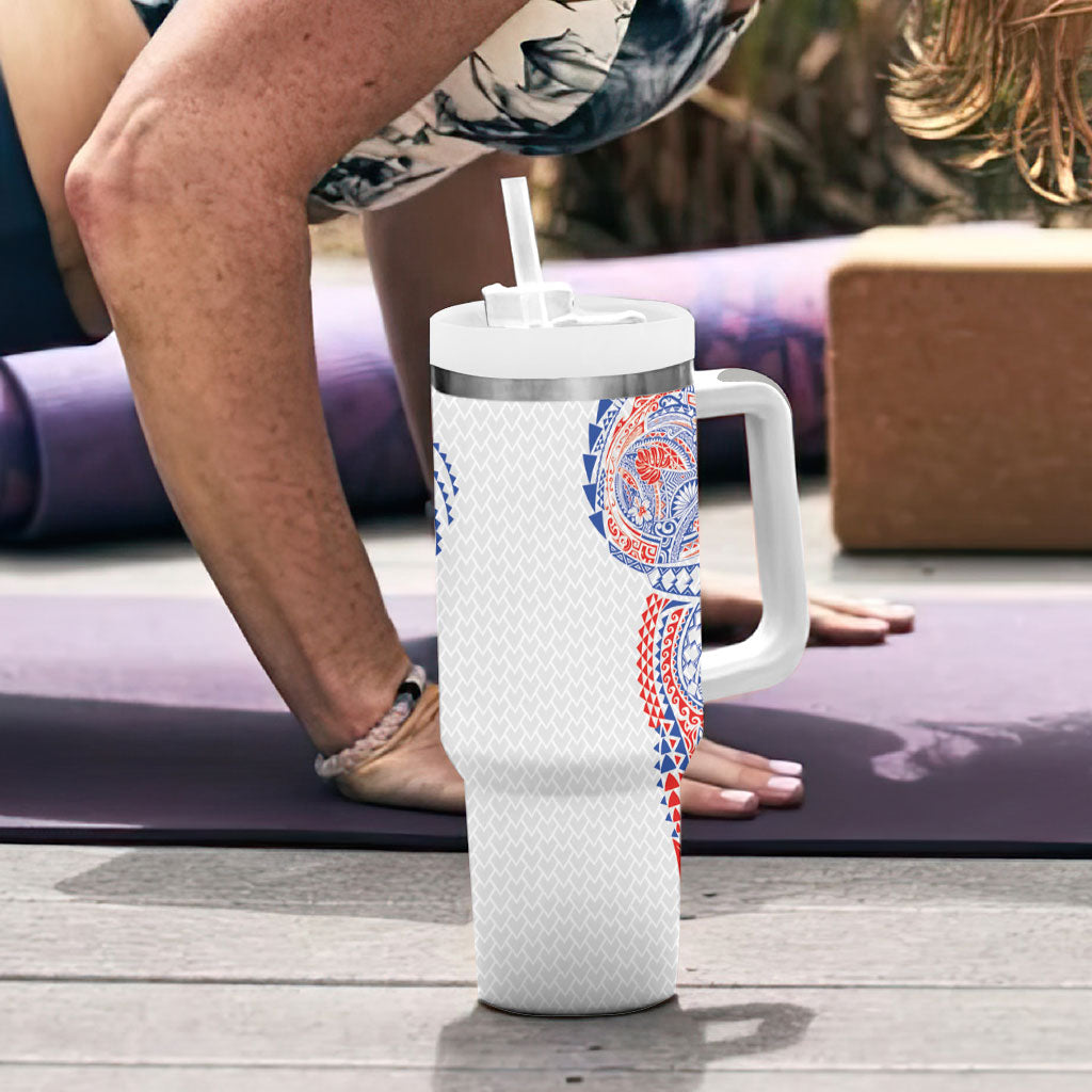Hawaiian Traditional Tattoos Tumbler With Handle Kakau Tribal Tropical Plant Motif Hawaii Flag Color Inspired LT03 - Polynesian Pride