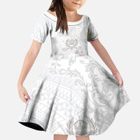Tonga Faka Sepitema Family Matching Puletasi and Hawaiian Shirt Ngatu and Floral Pattern with Blooming Hibiscus LT03 Daughter's Dress White - Polynesian Pride