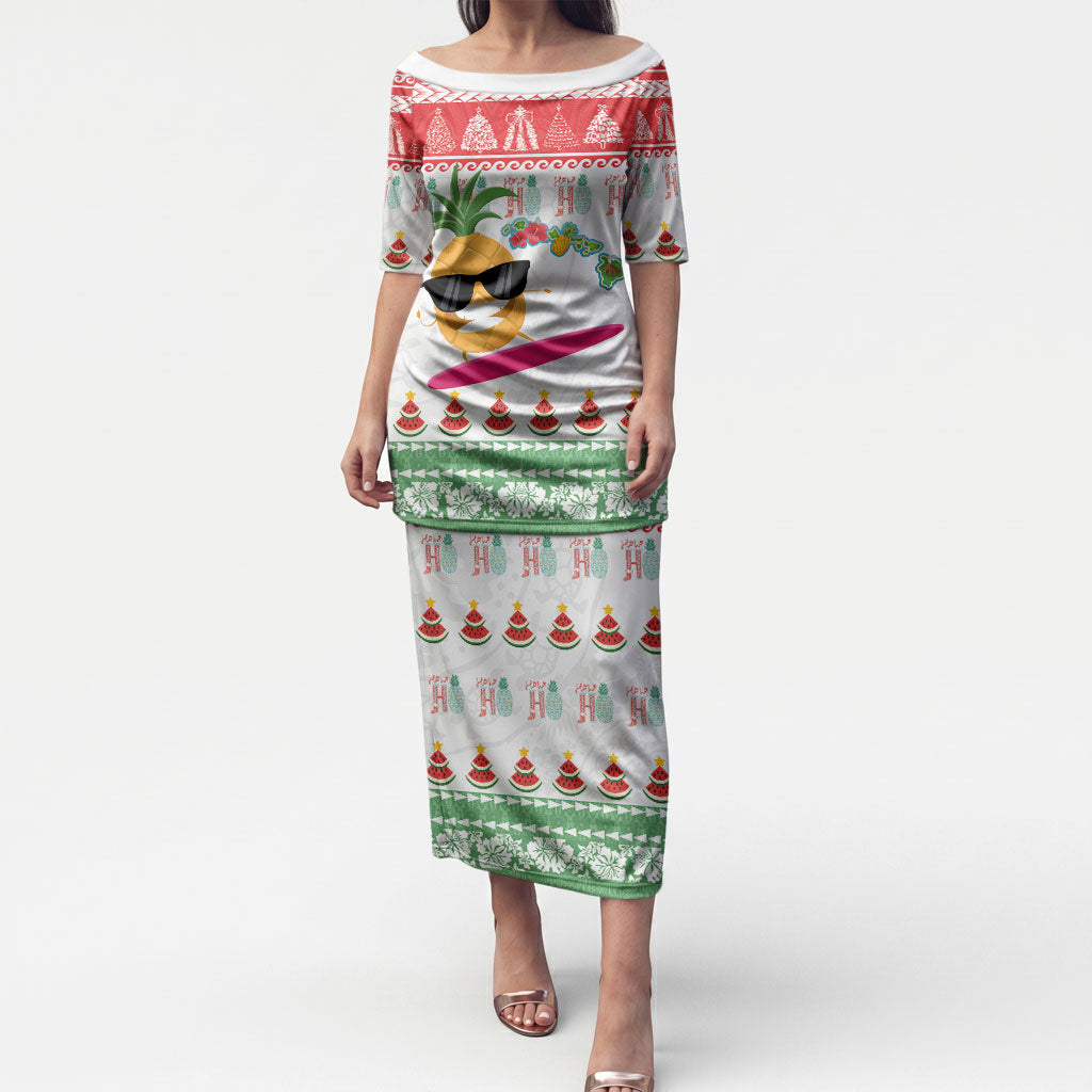 Hawaiian Mele Kalikimaka Puletasi Funny Pineapple Surfing with Map Christmas Stripe Elements