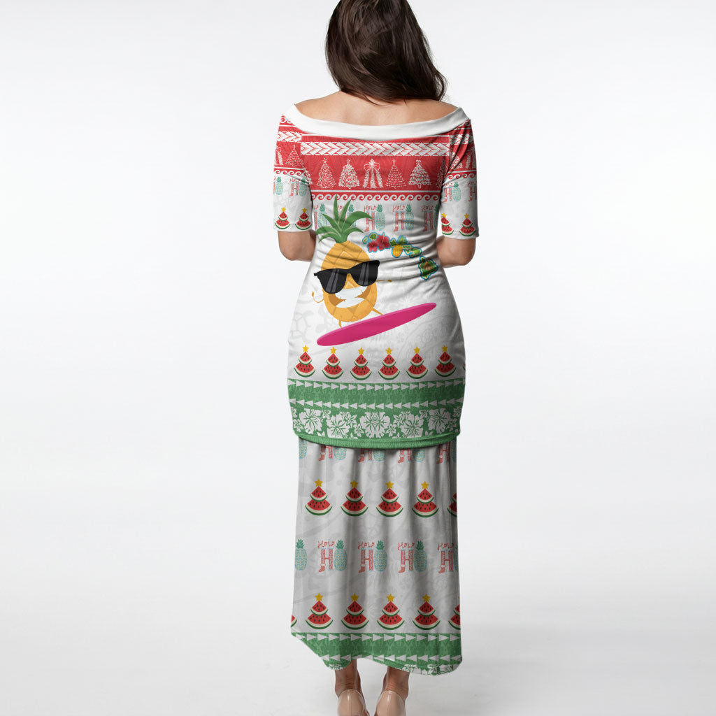 Hawaiian Mele Kalikimaka Puletasi Funny Pineapple Surfing with Map Christmas Stripe Elements