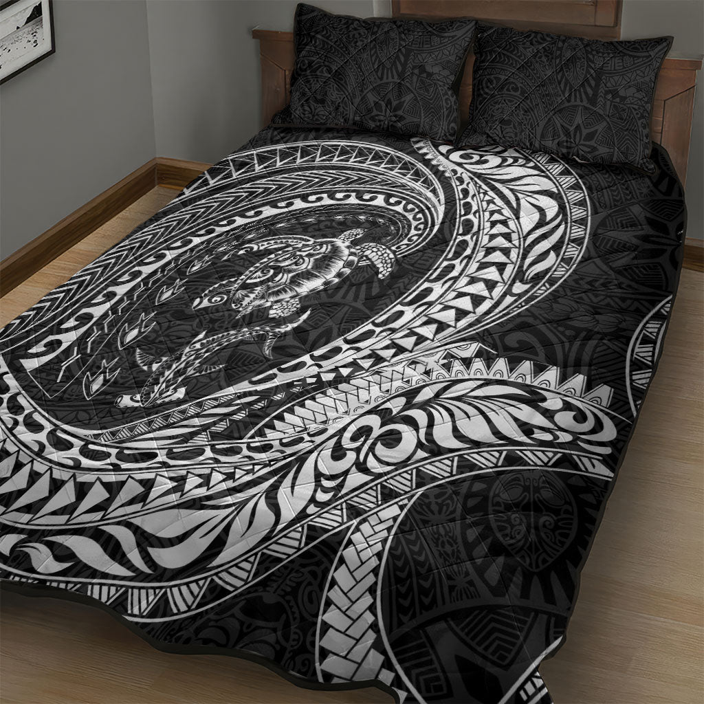 Hawaiian Turtle and Shark Quilt Bed Set Kakau Tribal with Polynesian Pattern Black Color