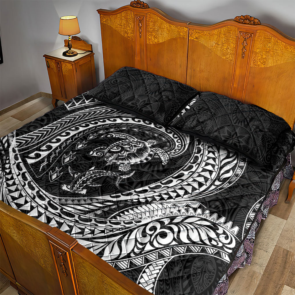 Hawaiian Turtle and Shark Quilt Bed Set Kakau Tribal with Polynesian Pattern Black Color