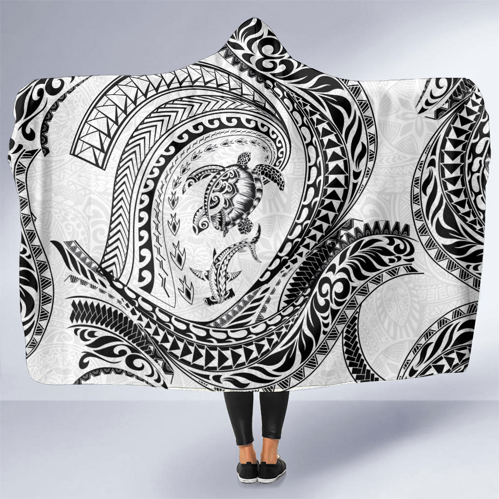 Hawaiian Turtle and Shark Hooded Blanket Kakau Tribal with Polynesian Pattern White Color