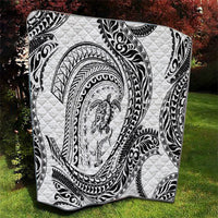 Hawaiian Turtle and Shark Quilt Kakau Tribal with Polynesian Pattern White Color