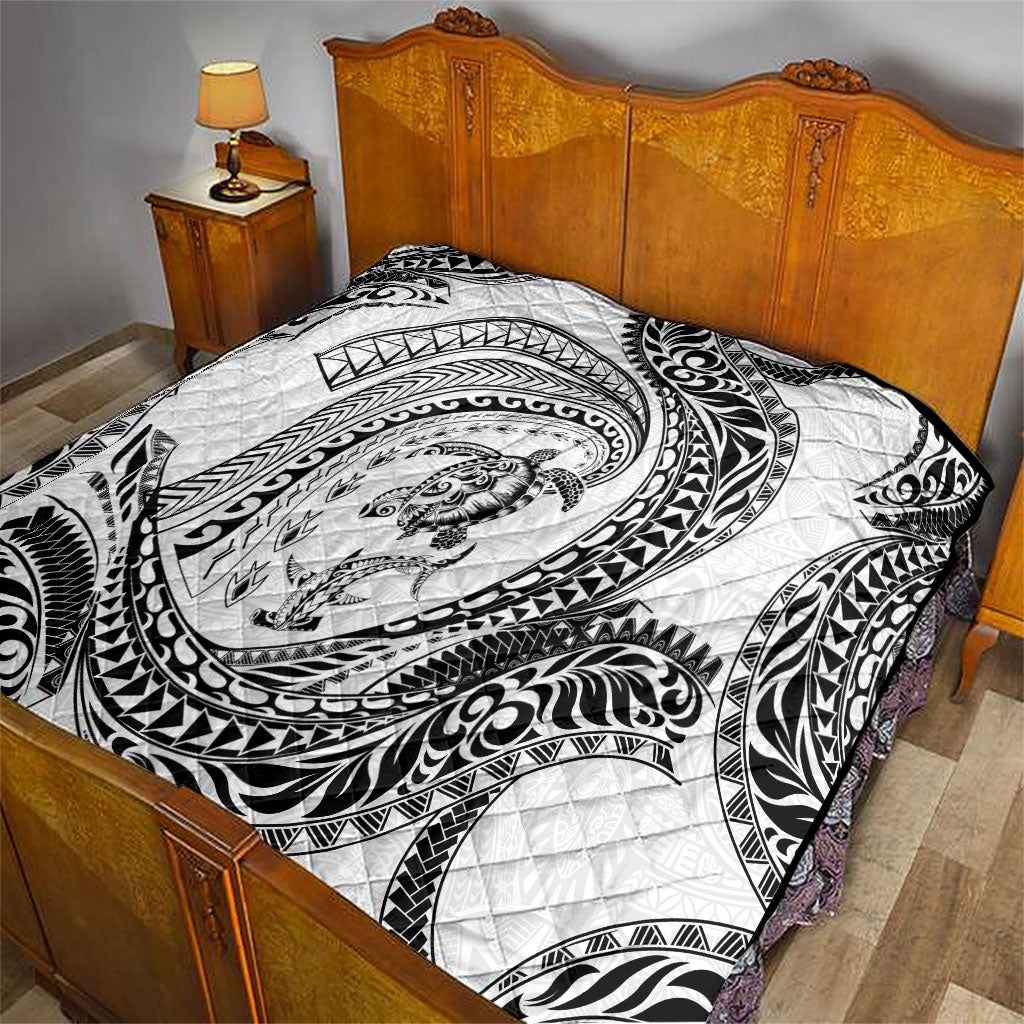 Hawaiian Turtle and Shark Quilt Kakau Tribal with Polynesian Pattern White Color