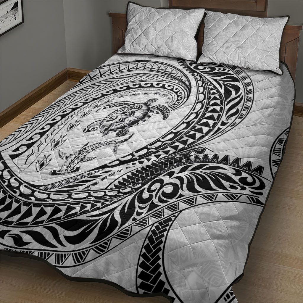 Hawaiian Turtle and Shark Quilt Bed Set Kakau Tribal with Polynesian Pattern White Color